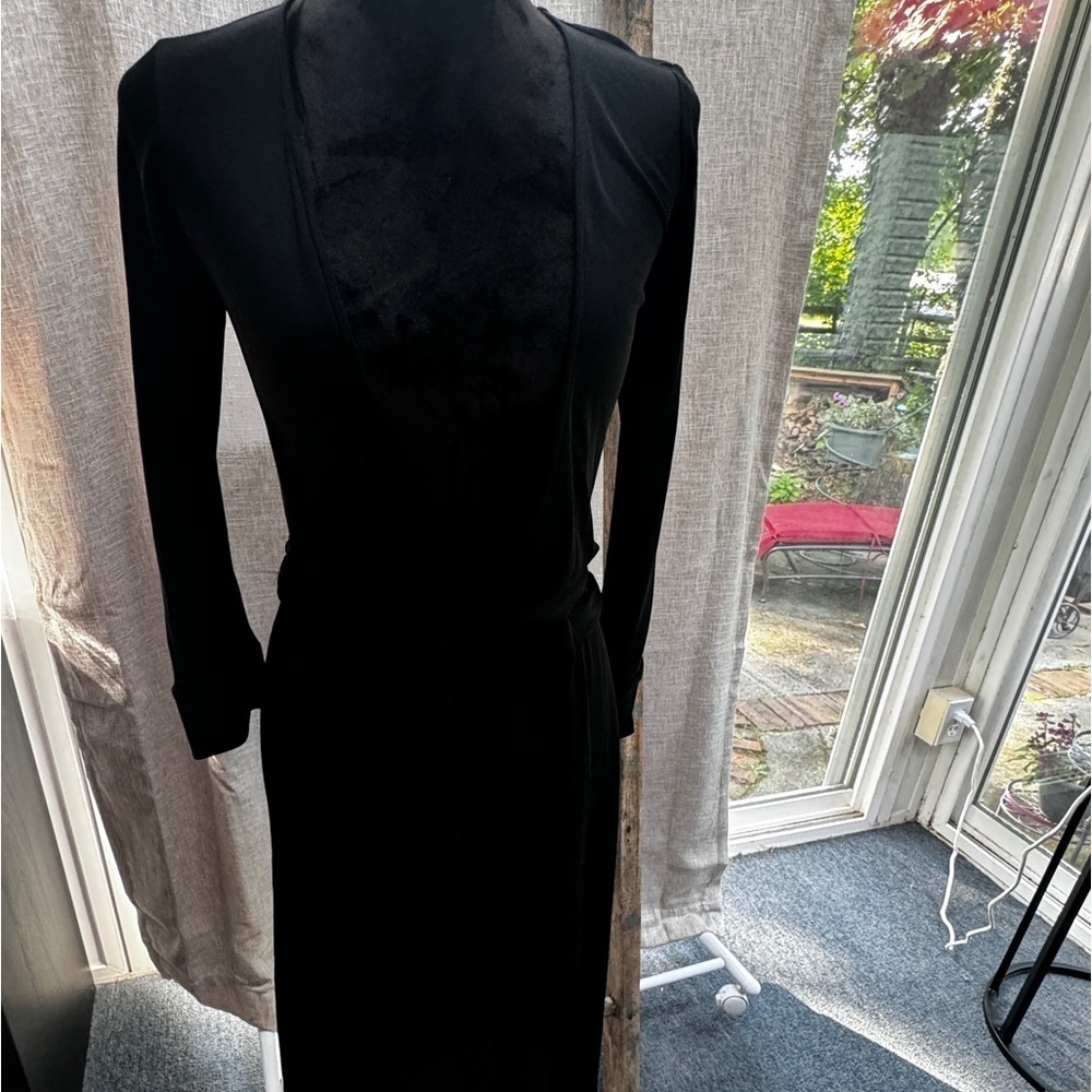 DVF Diane von Furstenberg New Julian Wrap Dress, Size 0 - Picture 3 of 10